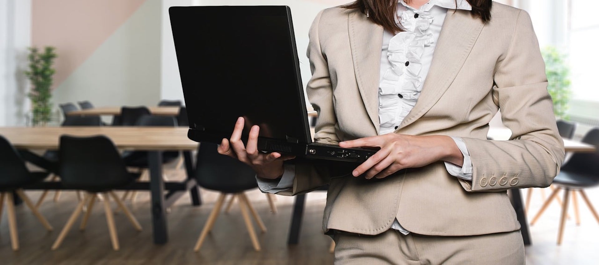 The Turning Point: How RetailO Harnessed Business Intelligence to Revolutionize Retail